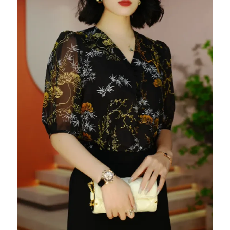夏季新款上衣百搭时尚气质v领印花洋气经典高级双绉丝印花上衣