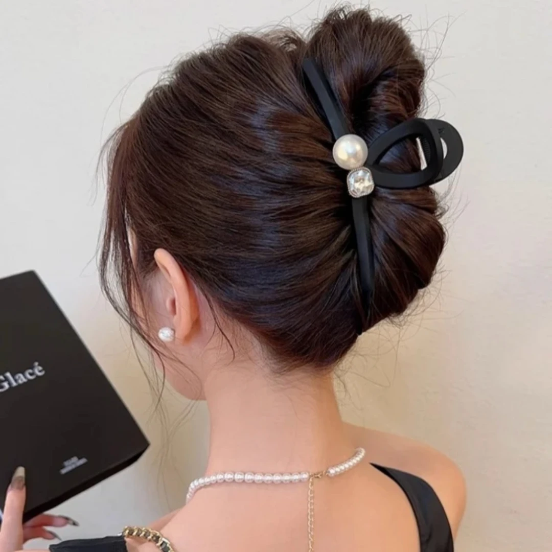 磨砂闪钻珍珠抓夹大号2024新款发夹后脑勺大抓夹鲨鱼夹发饰8809