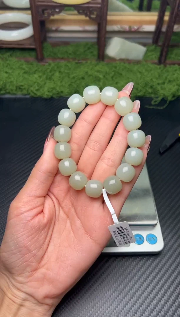 未镶嵌手串和田玉且末微色差近矿卡14