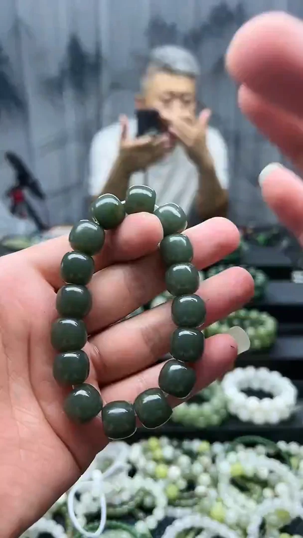 手串未镶嵌和田玉切末天空蓝老邢卡14纯天然拍一发一