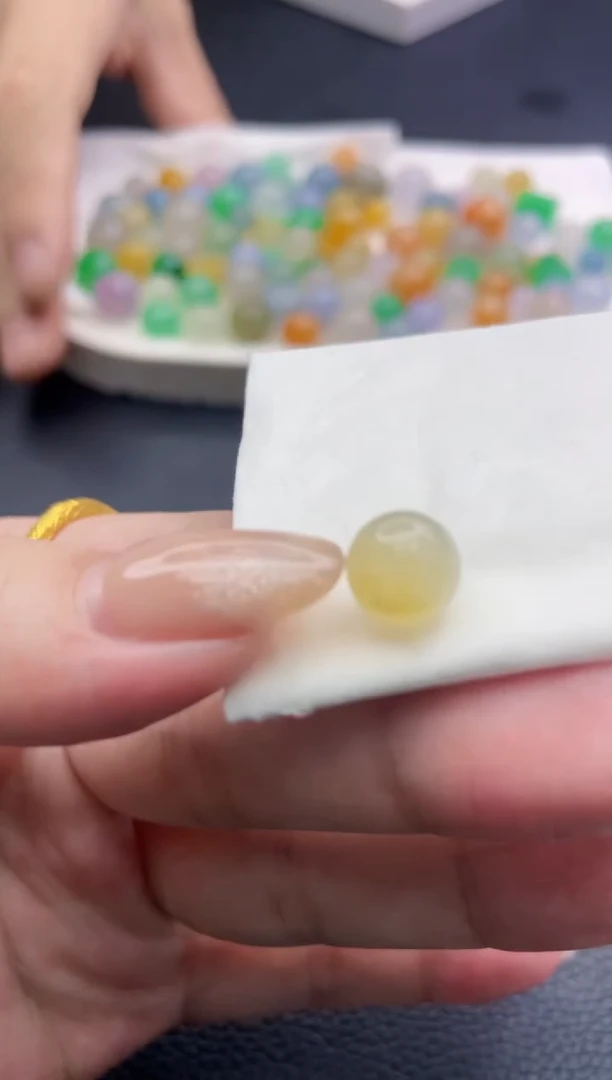 定制翡翠未镶嵌珠子