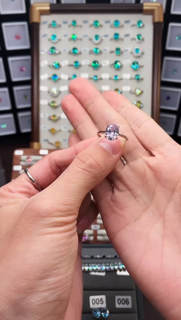 银S925镶嵌戒指绿柱石（摩根石）111