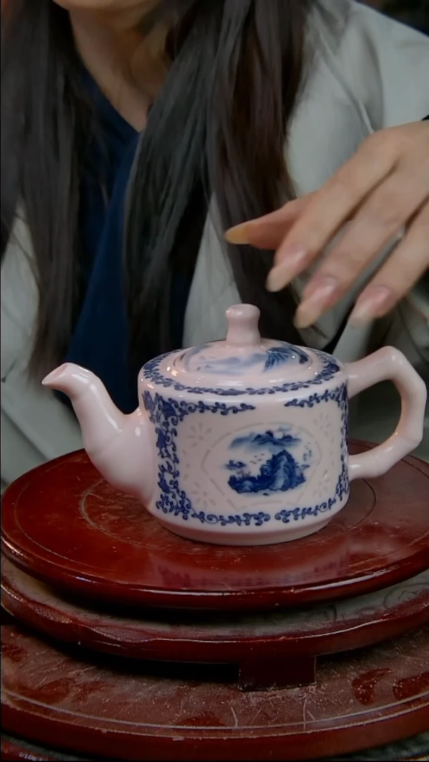 摆件陶景德镇陶瓷摆件稀土山水玲珑小号壶