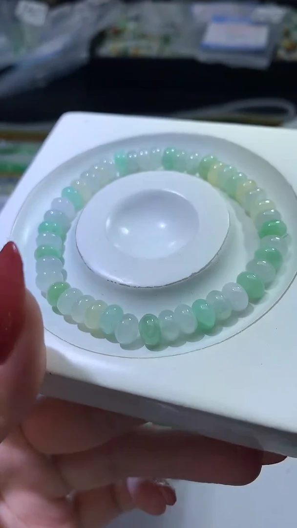 颈饰未镶嵌翡翠ZX018847