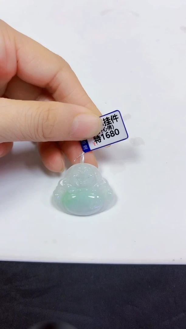 颈饰未镶嵌翡翠佛公