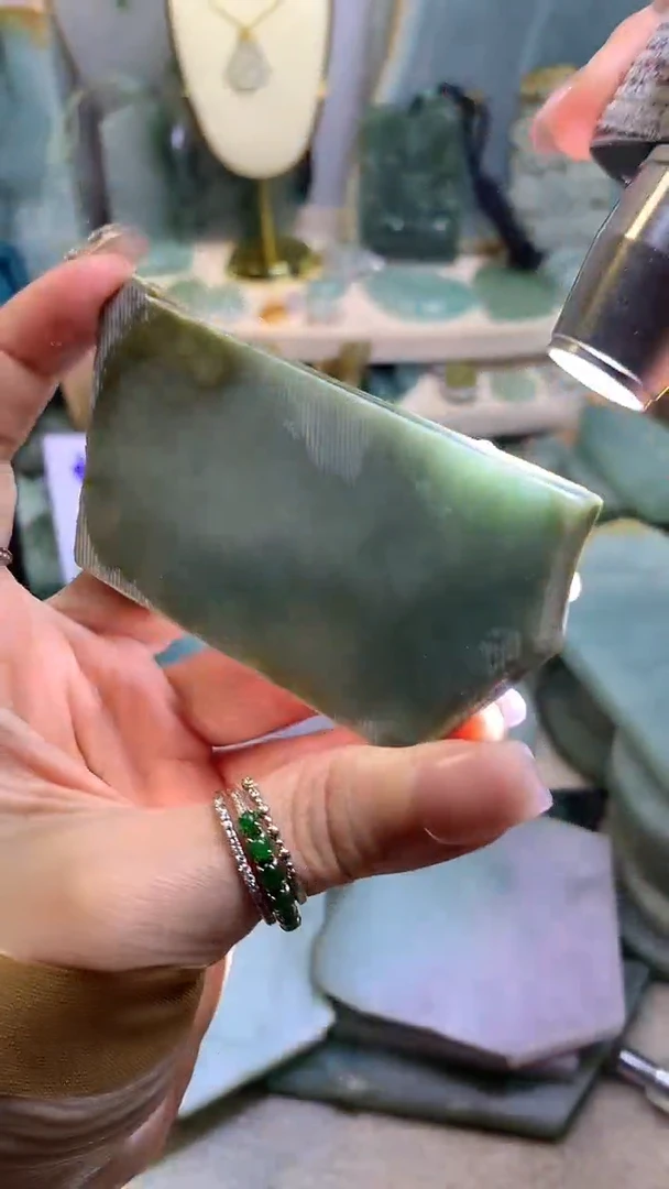 【闪购商品】翡翠挂件未镶嵌缅甸A货翡翠，没有运费险