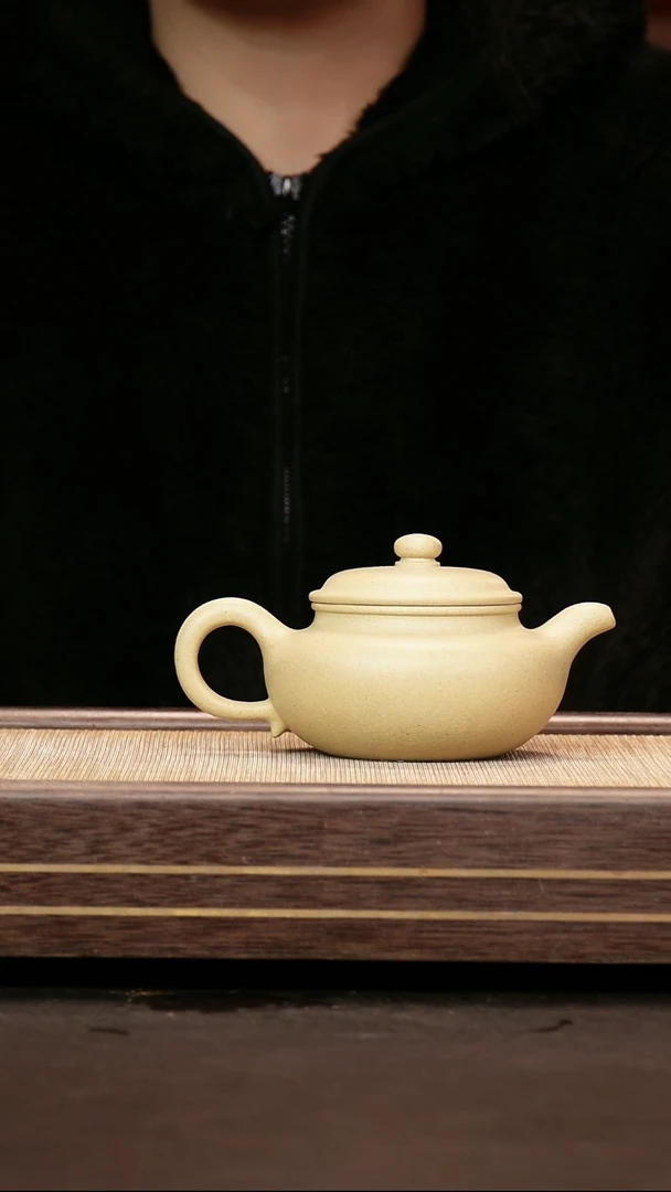 茶壶紫砂本绿 纳底仿古200cc 梅小章