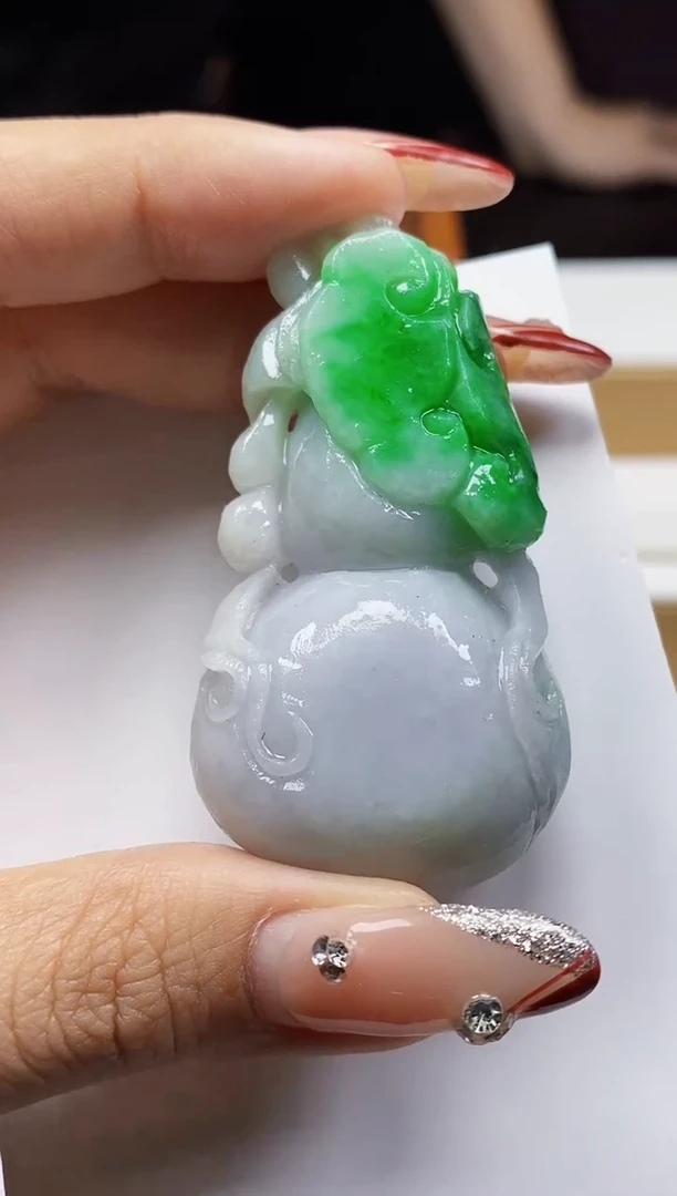 翡翠未镶嵌颈饰翡翠A货