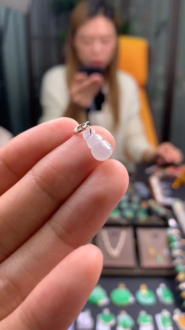 颈饰银S925镶嵌翡翠18173