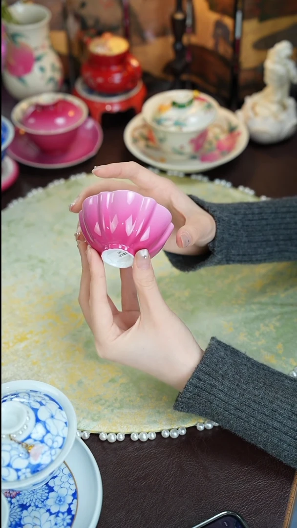 景德镇手工手绘雅圣粉彩杯