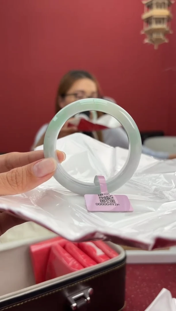 翡翠手镯未镶嵌9手镯