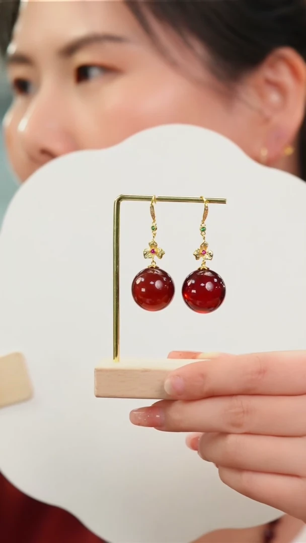 【闪购商品】血珀耳饰银S925镶嵌21+血珀设计款耳坠