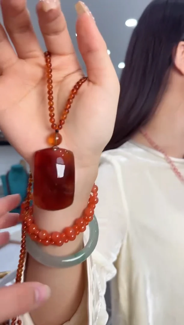 琥珀颈饰未镶嵌0103028