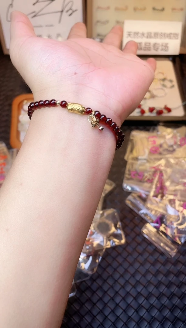 合金手链石英质玉石榴法棍猫手链