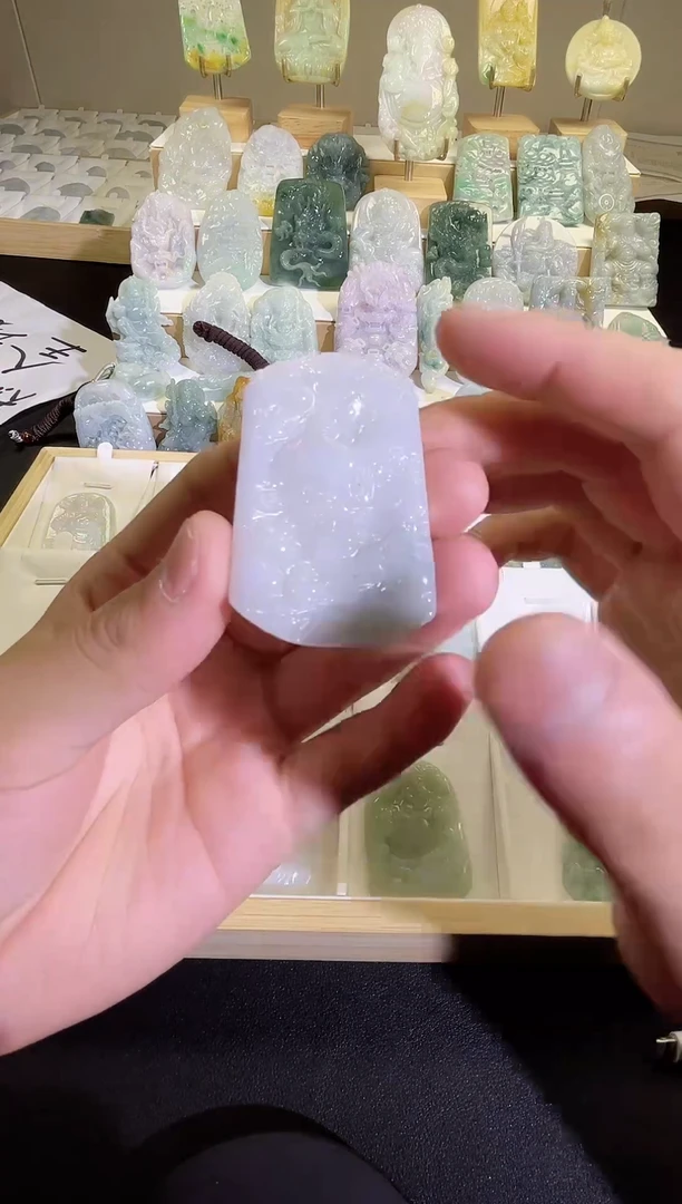 颈饰未镶嵌翡翠11/16  43