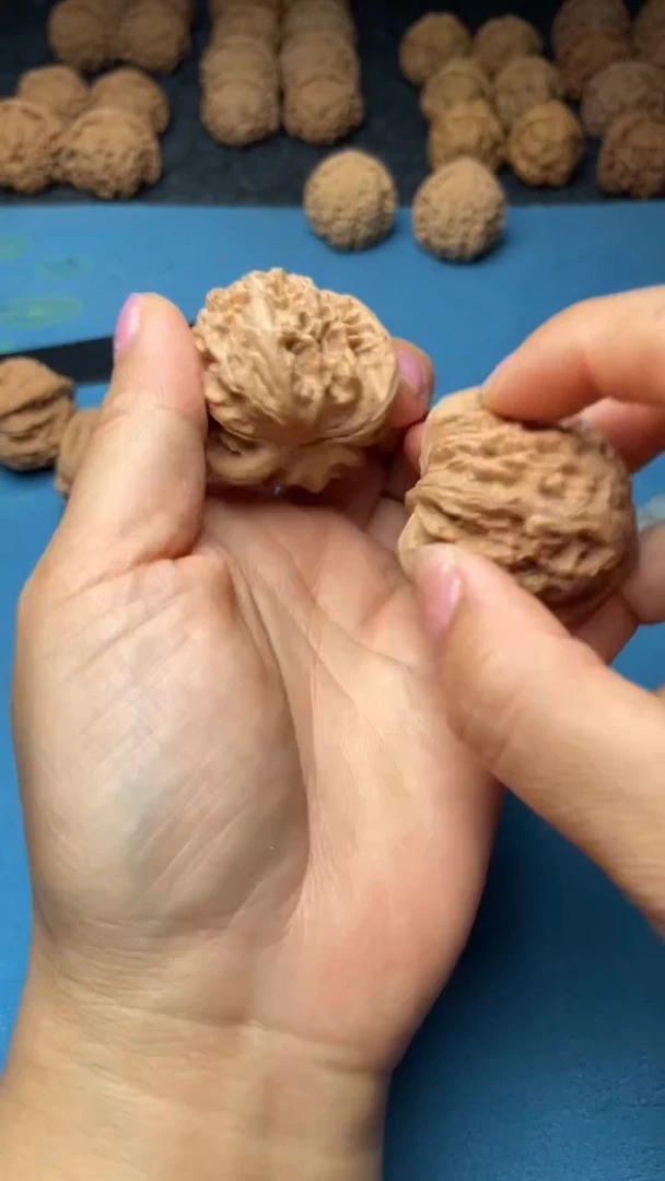 桃核把件W172  霞云岭  41