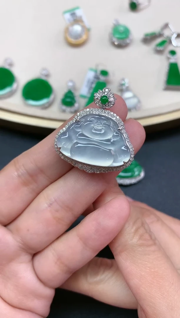 【闪购商品】翡翠吊坠(不含链)18K金镶嵌Z495|16800