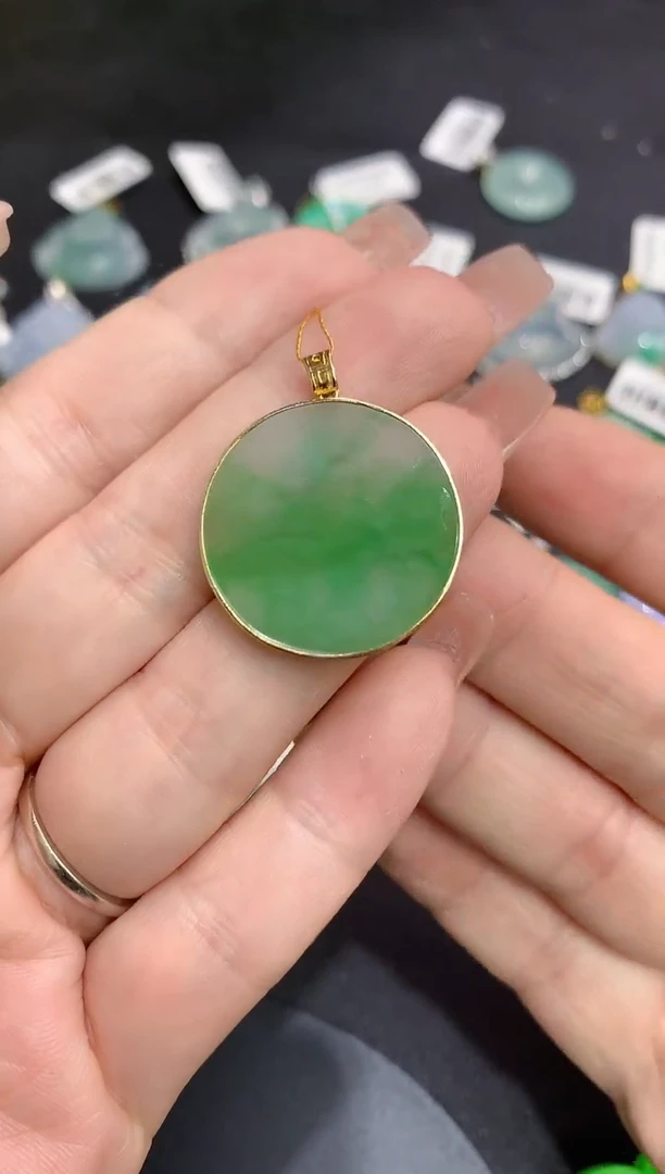 吊坠(不含链)18K金镶嵌翡翠11111111111