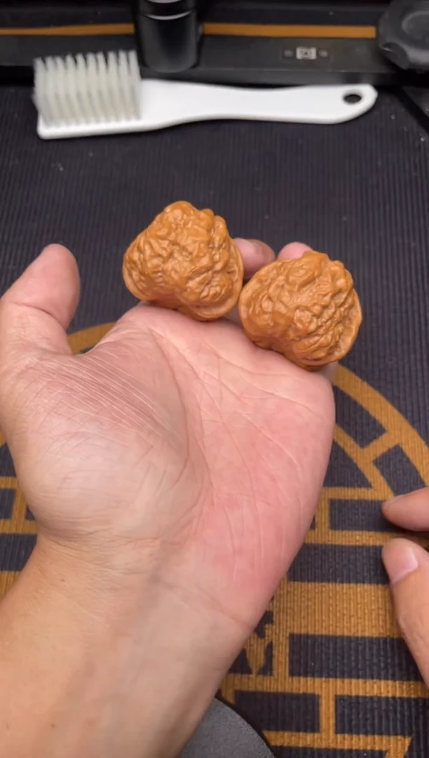 文玩核桃吊坠蛤蟆头39