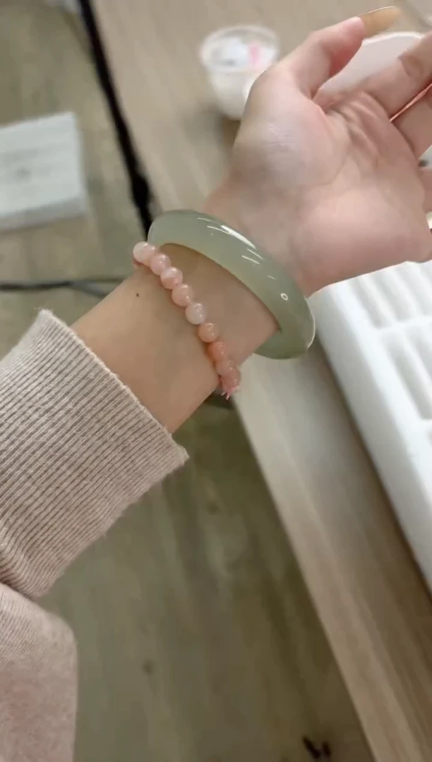未镶嵌手镯石英质玉128-62D