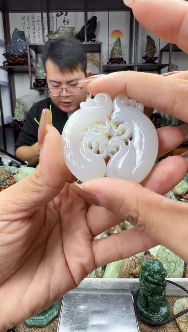 未镶嵌和田玉把件1