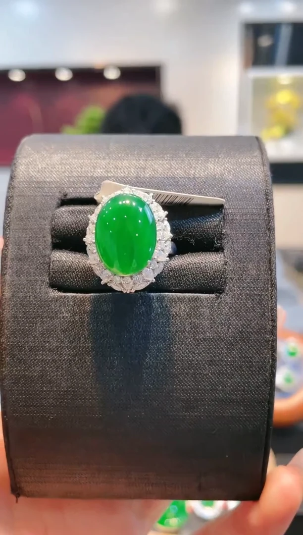 【闪购商品】翡翠颈饰18K金镶嵌A63天然A货翡翠两用款戒指