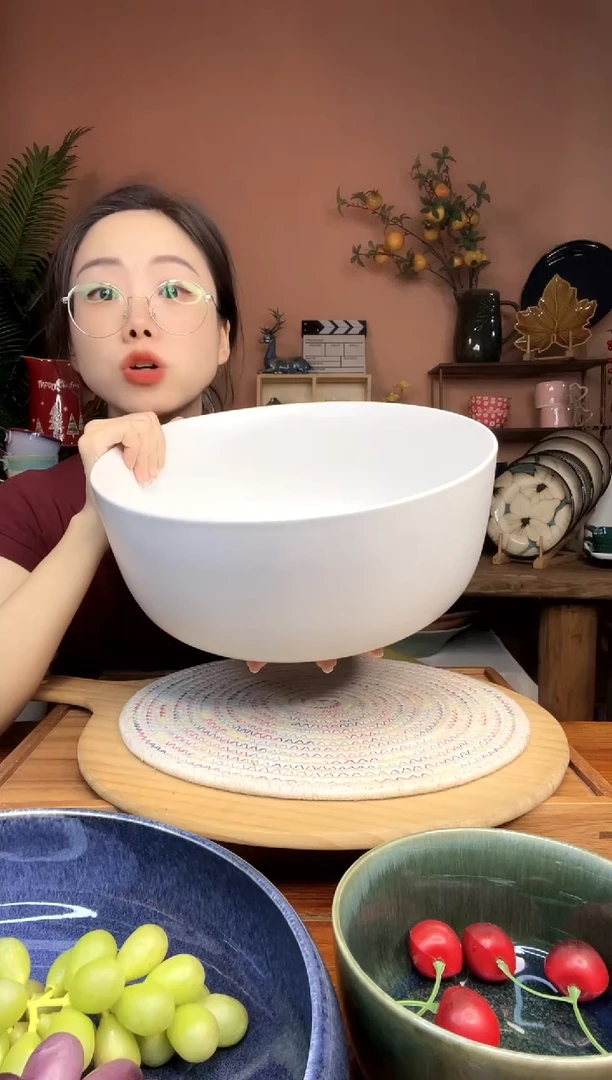 陶瓷11.5英寸白色超大和面盆 微瑕疵