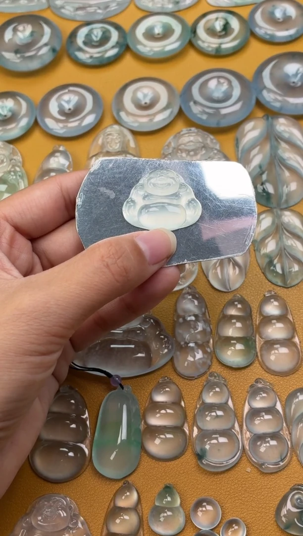 吊坠(不含链)未镶嵌翡翠33 佛公 20.1 27.9 4.5