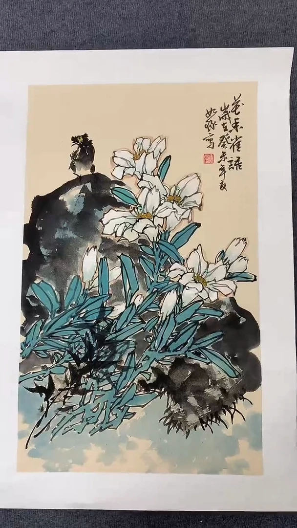 竖款精品开三花鸟