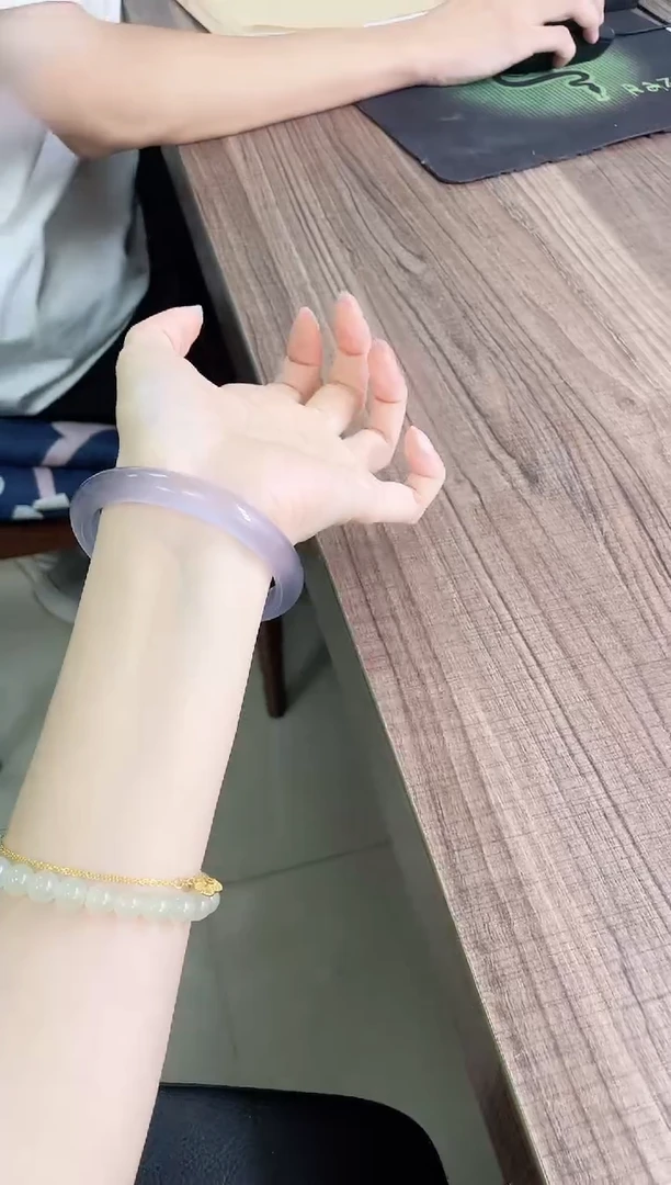 未镶嵌手镯石英质玉370-61