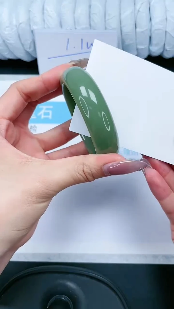 【闪购商品】石英质玉手镯未镶嵌172-56.6