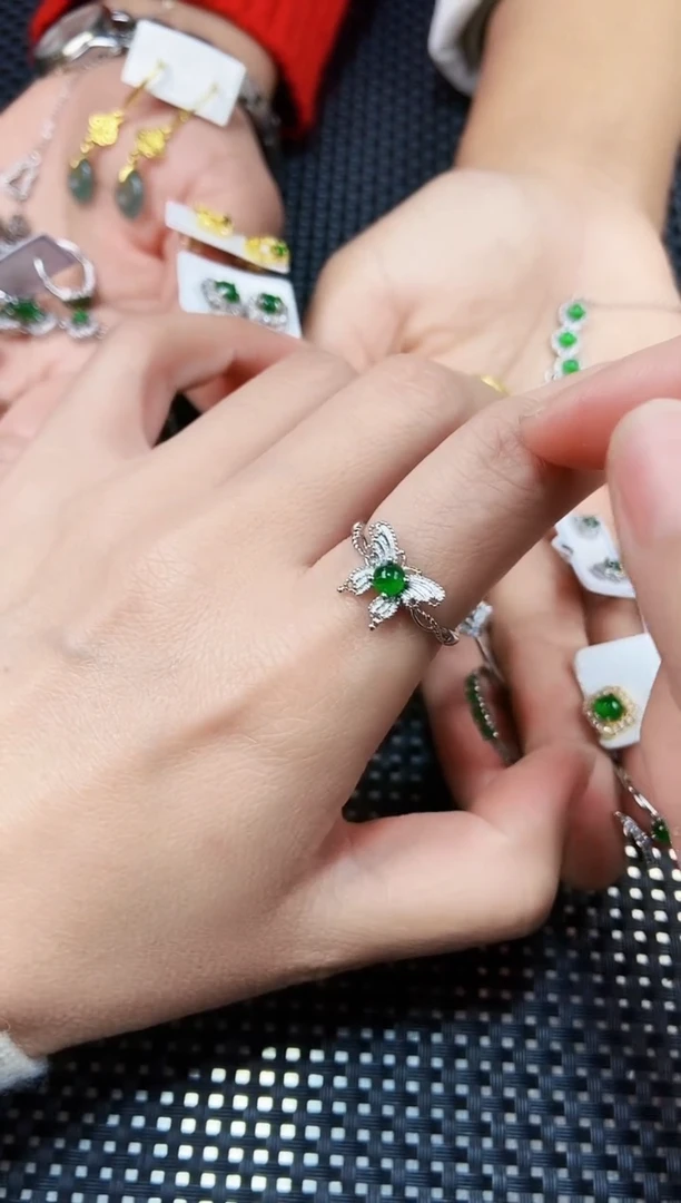 【闪购商品】翡翠戒指未镶嵌11111111