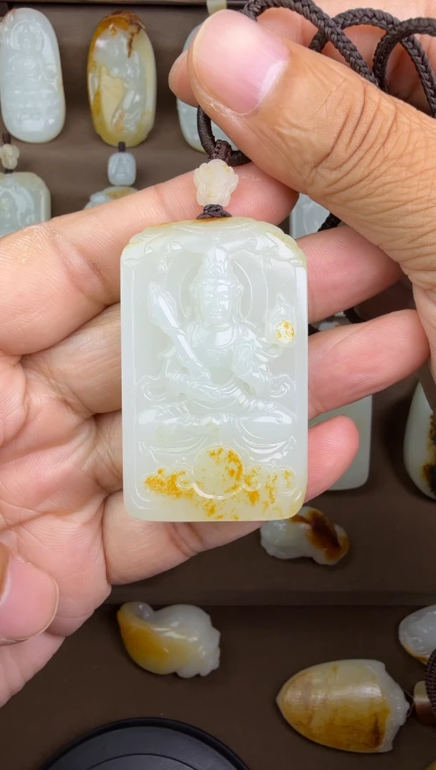 颈饰未镶嵌和田玉W****A观音