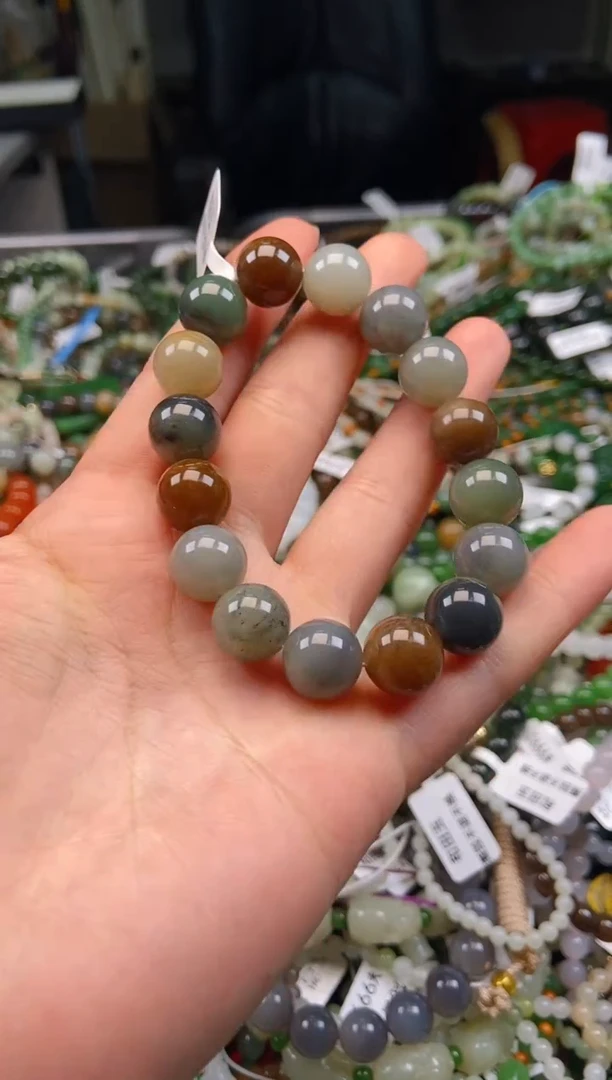 和田玉未镶嵌颈饰1