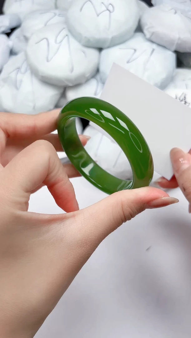 未镶嵌手镯石英质玉A329/57