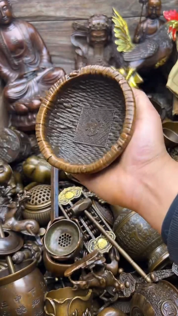 精美铜器，点击下单