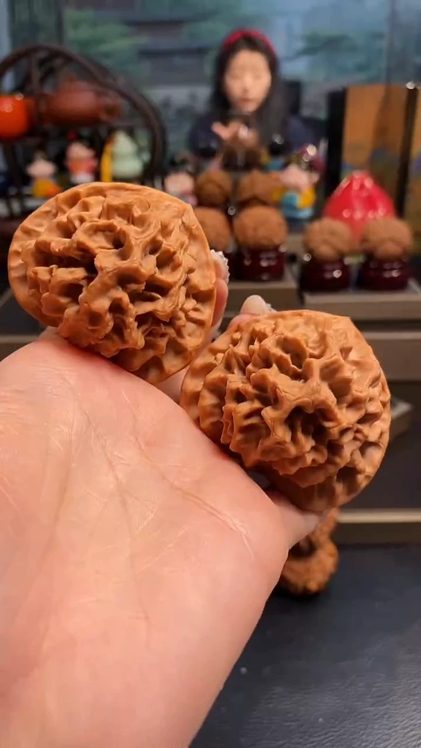 【闪购商品】文玩核桃把件H743帝王53