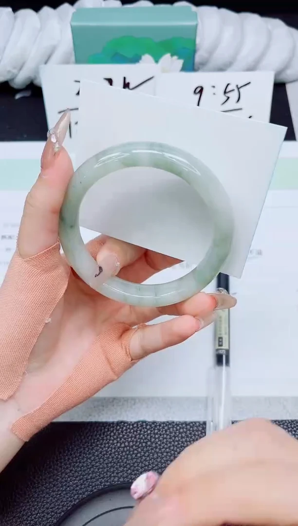 石英质玉未镶嵌手镯A143-60