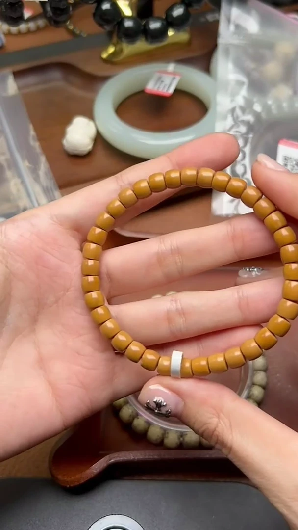 【闪购商品】橄榄核手串HBMZ000007-1