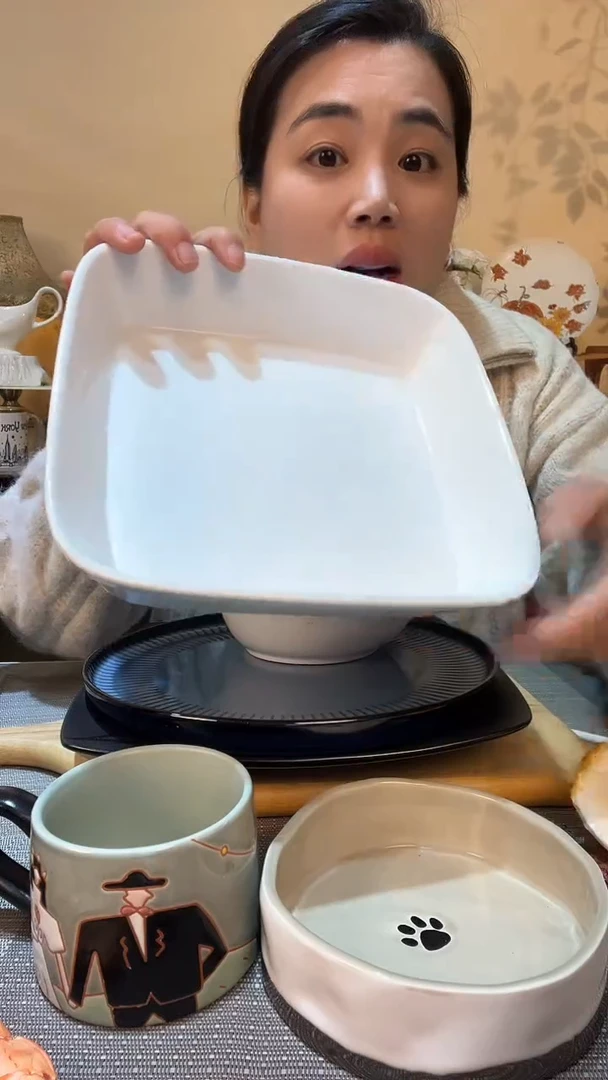 【闪购商品】瓷片9英寸方碗 微瑕介意勿拍