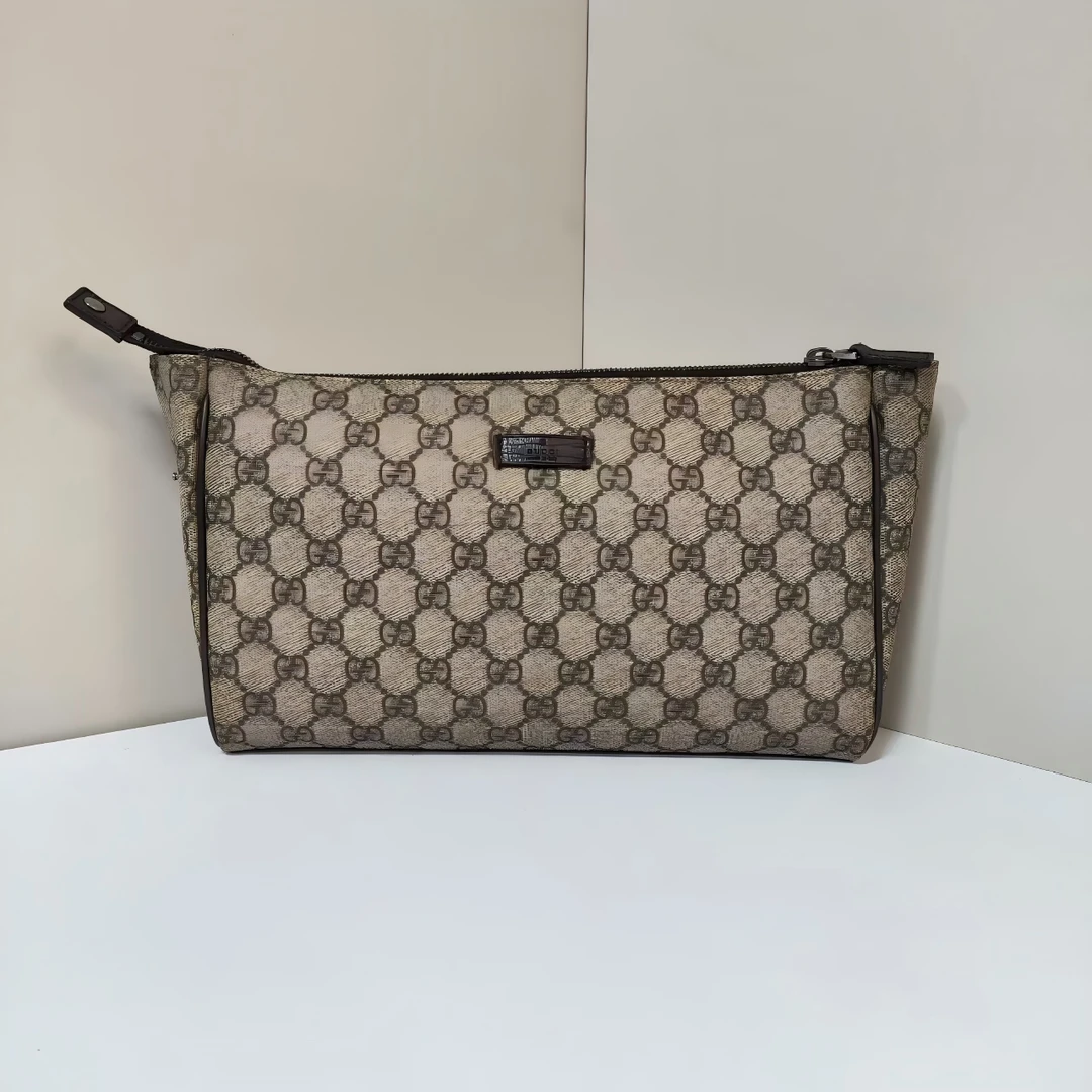 95新 GUCCI/古驰 19-13经典老花手拿包化妆包专柜价6750