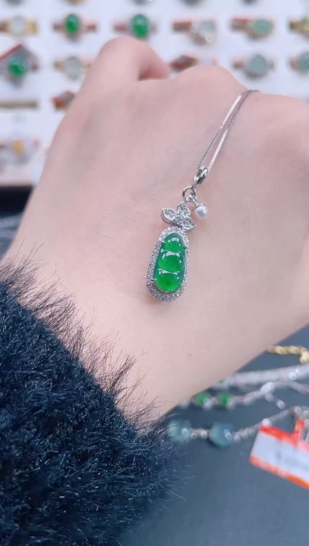 颈饰银S925镶嵌翡翠天然翡翠