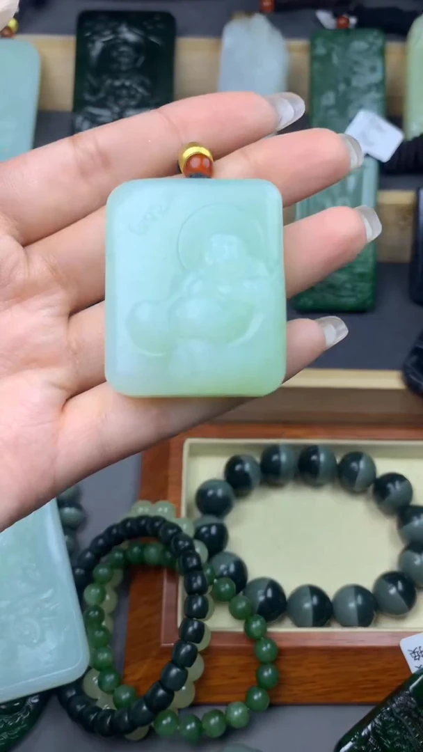 【闪购商品】定制和田玉挂件拍一发一不退不换
