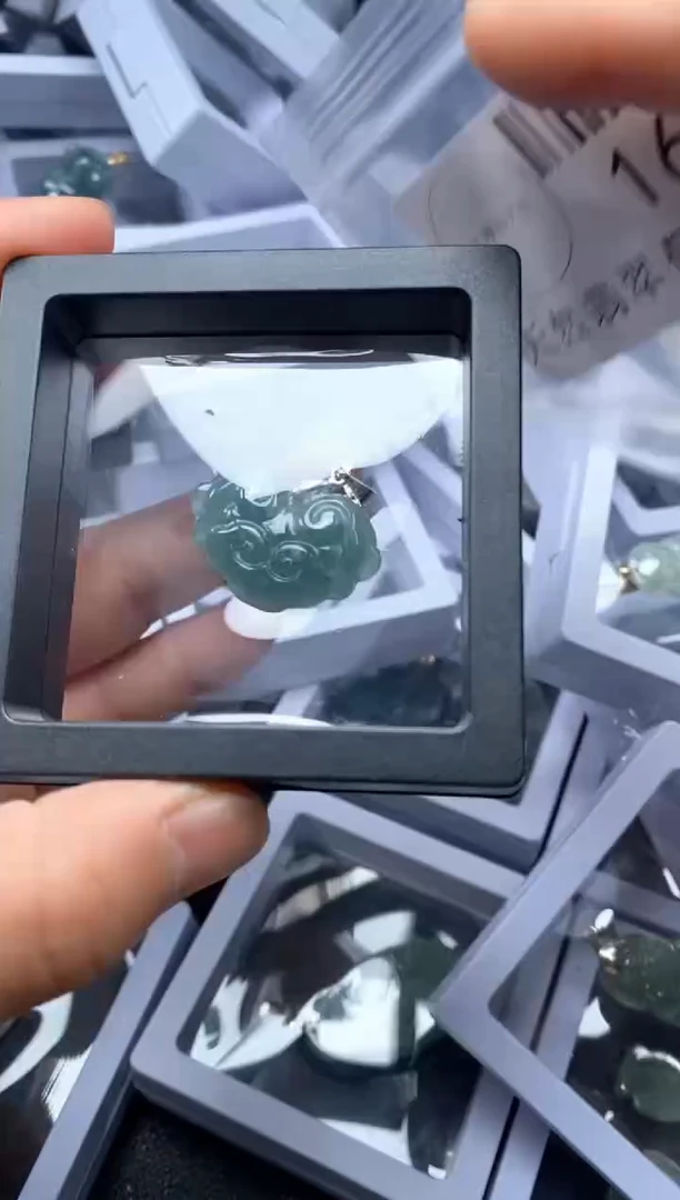 【闪购商品】翡翠吊坠(不含链)未镶嵌168