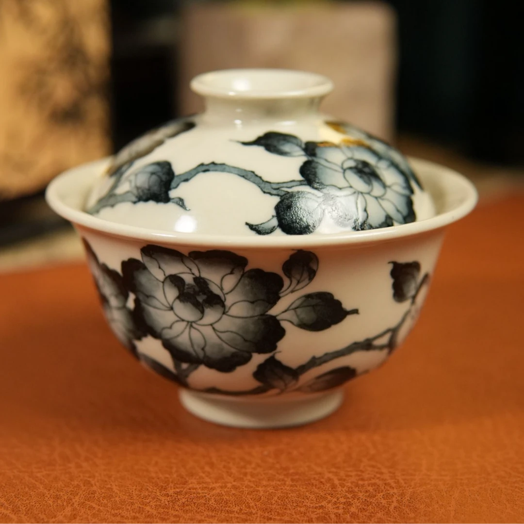 《芊山瓷语》山茶花元宝盖碗-手工手绘