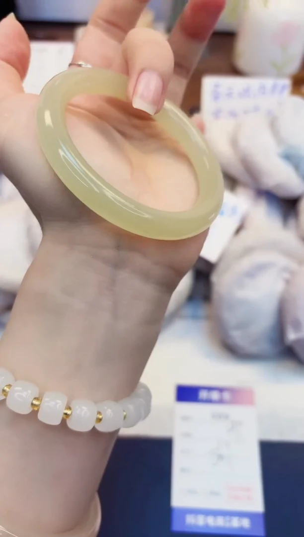 【闪购商品】石英质玉手镯未镶嵌99-晴水-圈口56