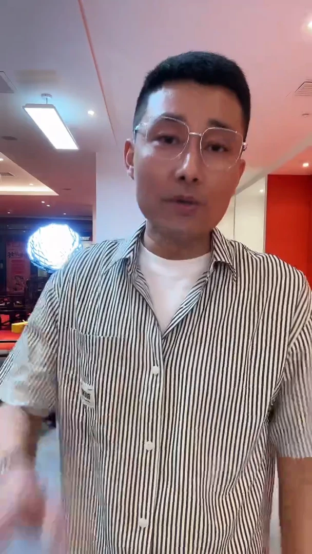 国画易志平 带锦盒国画  S011 随发一张