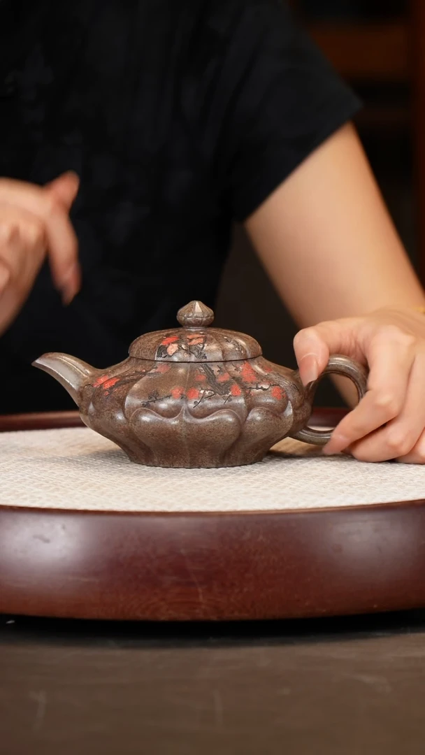 茶壶紫砂【王芳】筋纹合菱+花开富贵280c+盖杯