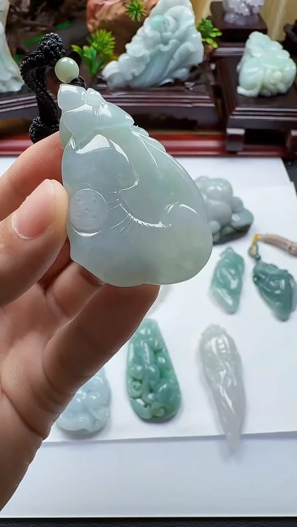 吊坠(不含链)未镶嵌翡翠1