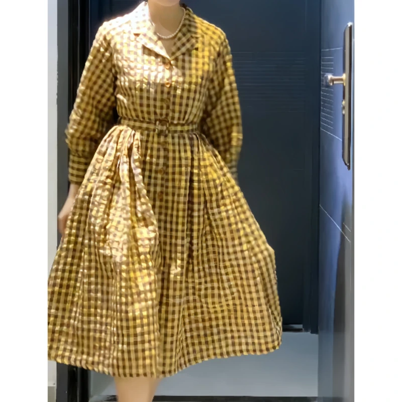 法式轻奢高端时尚设计感连衣裙女秋季新款大码宽松气质中长裙子女